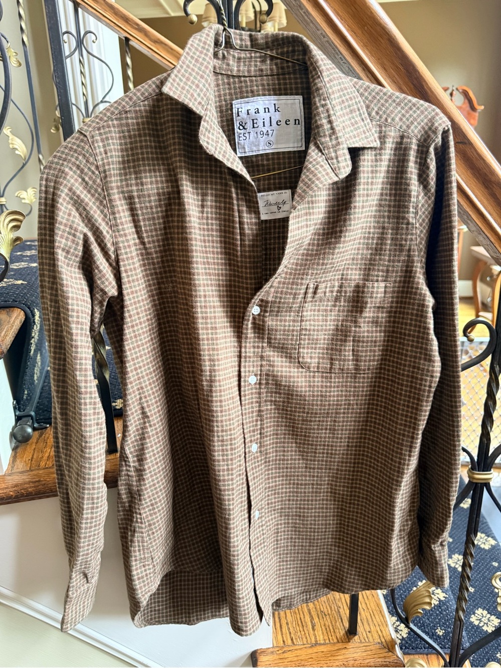 Frank & Ellen Waverly. Cotton Flannel. Front pocket. Button up. Size S EUC